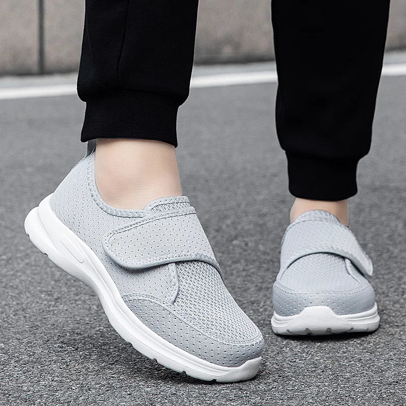 Chaussure orthopédique pieds larges et gonflés - Bride réglable