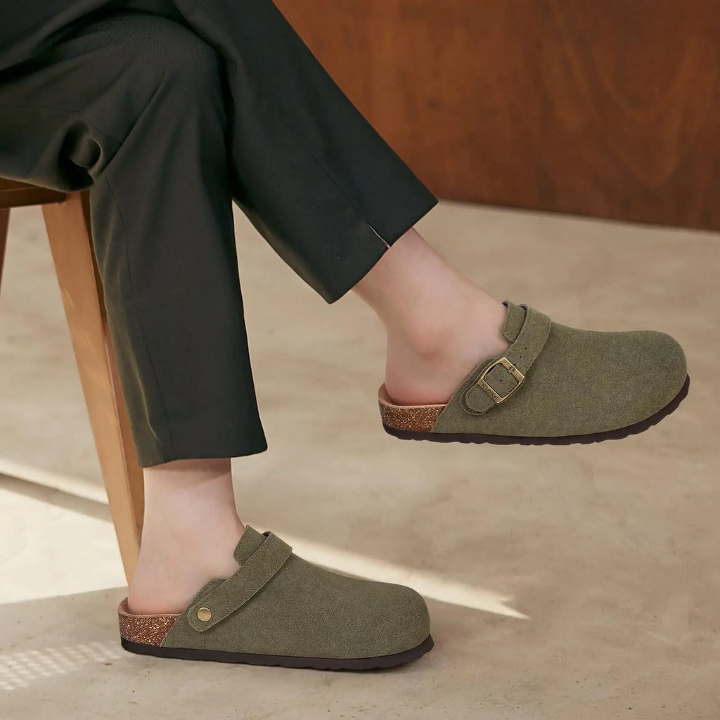 Sabot orthopédique femme en cuir — Semelle liège et bride réglable