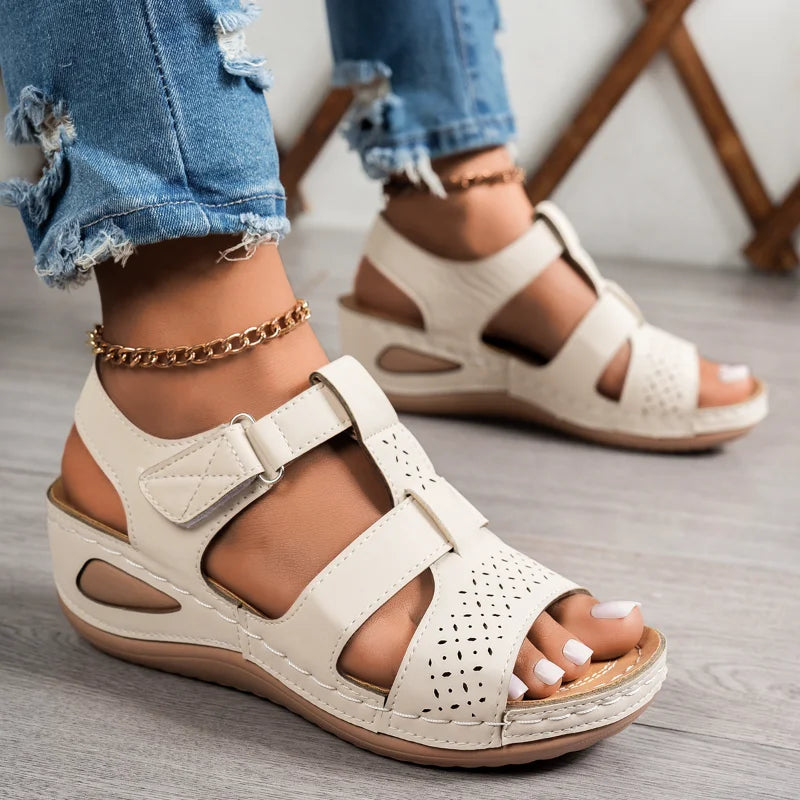 Sandale orthopédique femme compensée — Confort anatomique pour pieds sensibles