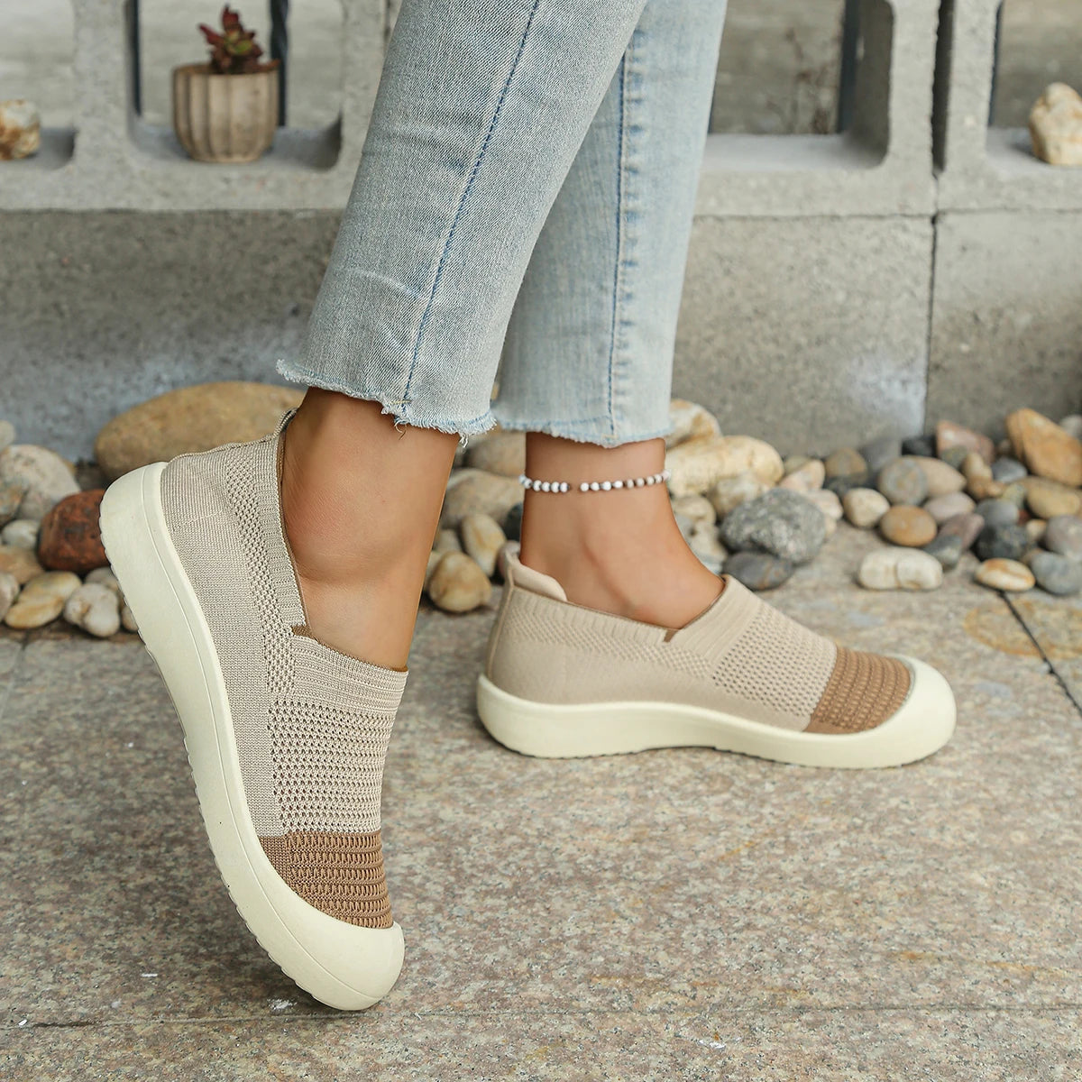 Chausson orthopédique femme à enfiler, confort et semelle souple