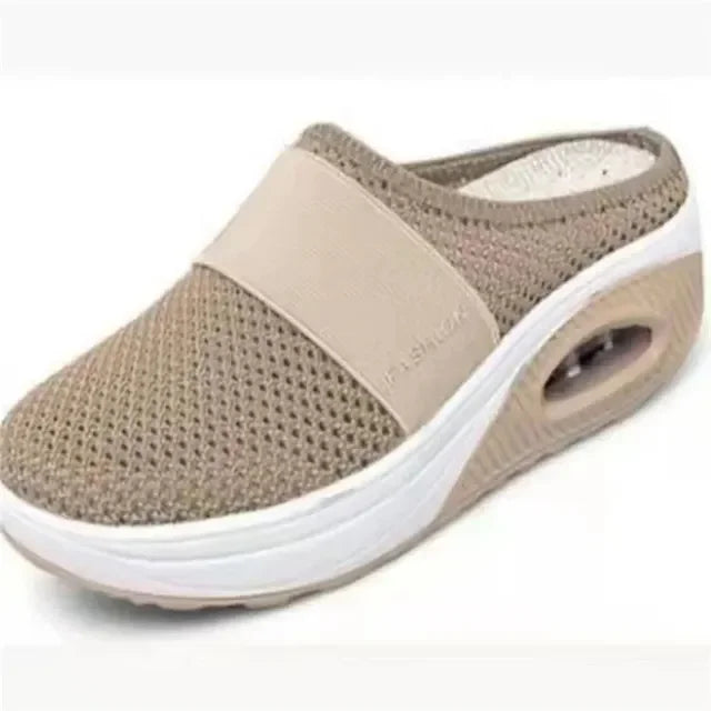 Mule orthopédique femme compensée, beige Image